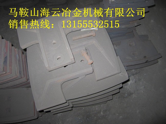 珠海仕高瑪180站、安慶振皖500攪拌主機(jī)口襯板、側(cè)刮刀廠家直銷